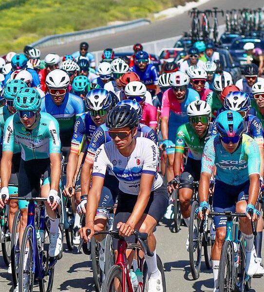 Mugla Buyuksehirin Pedallari Azerbaycanda Zirve Mucadelesi Verdi 2