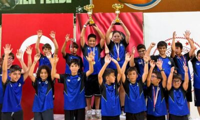 Akalan Masa Tenisi Akademi 1