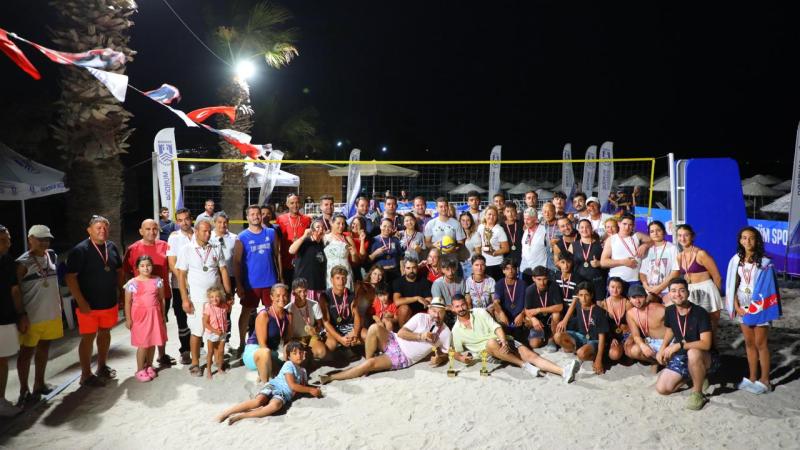 Plaj Voleybolu Senligi Tamamlandi 1