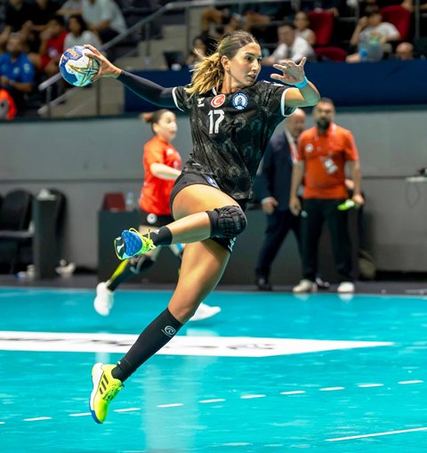 yalikavakspor finalde 3