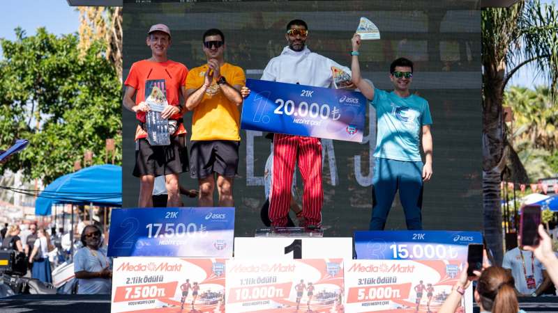 9. Uluslararasi Bodrum Yari Maratonu tamamlandi 7
